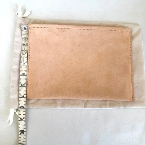 Aerin quiet luxury minimalist suede zip clutch pouch in neutral Sand - Picture 11 of 11